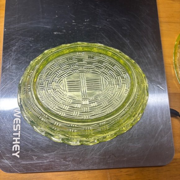 LG Wright Uranium Vaseline Glass Split Tail Hen On Nest 7” Glows - Picture 10 of 16